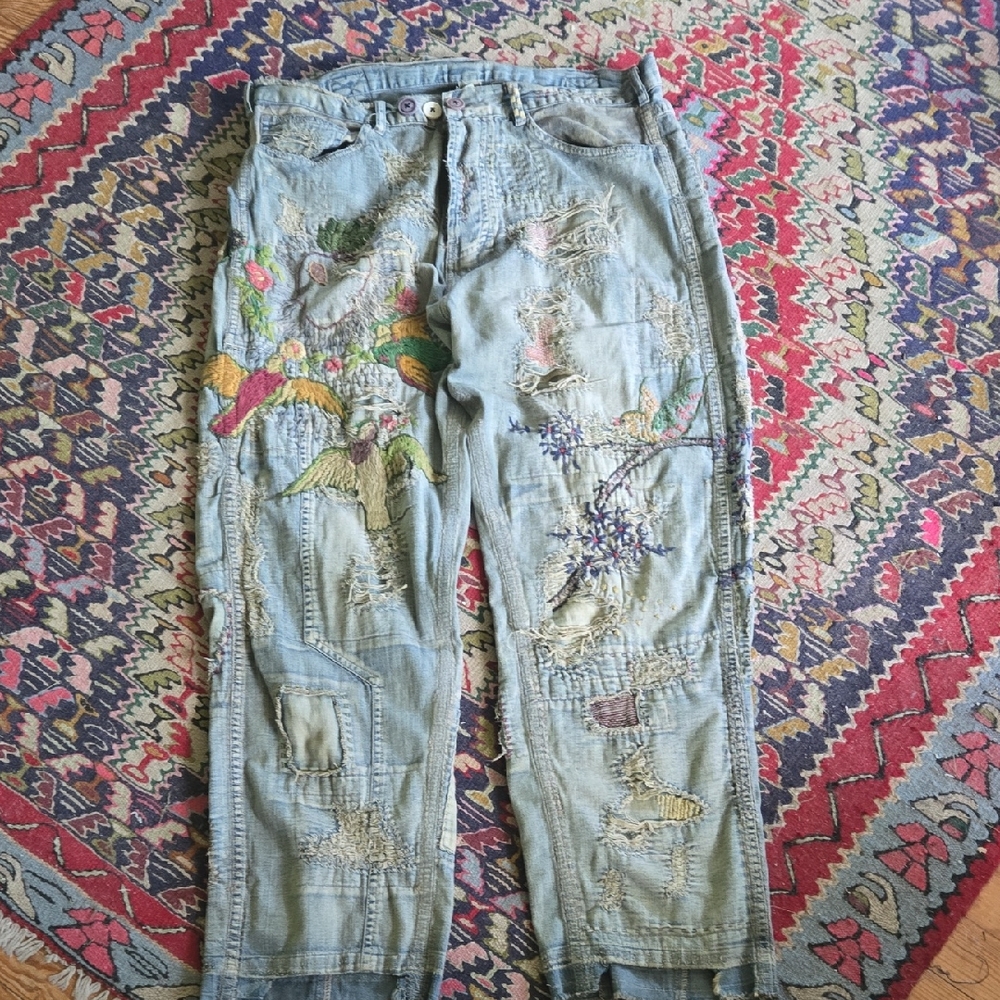 Magnolia Pearl Belle Le V-Wais Embroidered Boyfriend Jeans - Blue and Multicolor